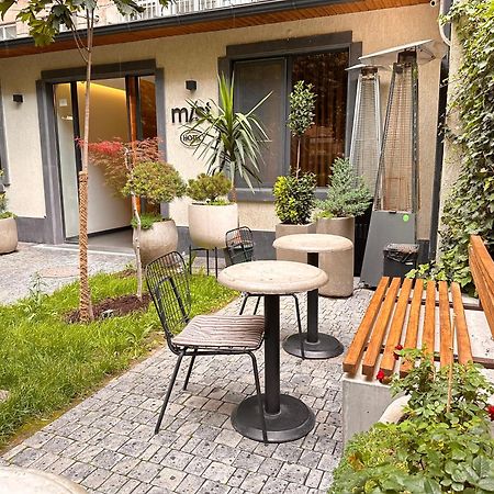 Mist Boutique Hotel Erivan Exterior foto