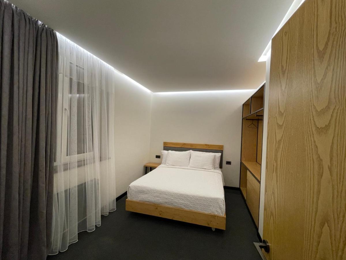 Mist Boutique Hotel Erivan Exterior foto