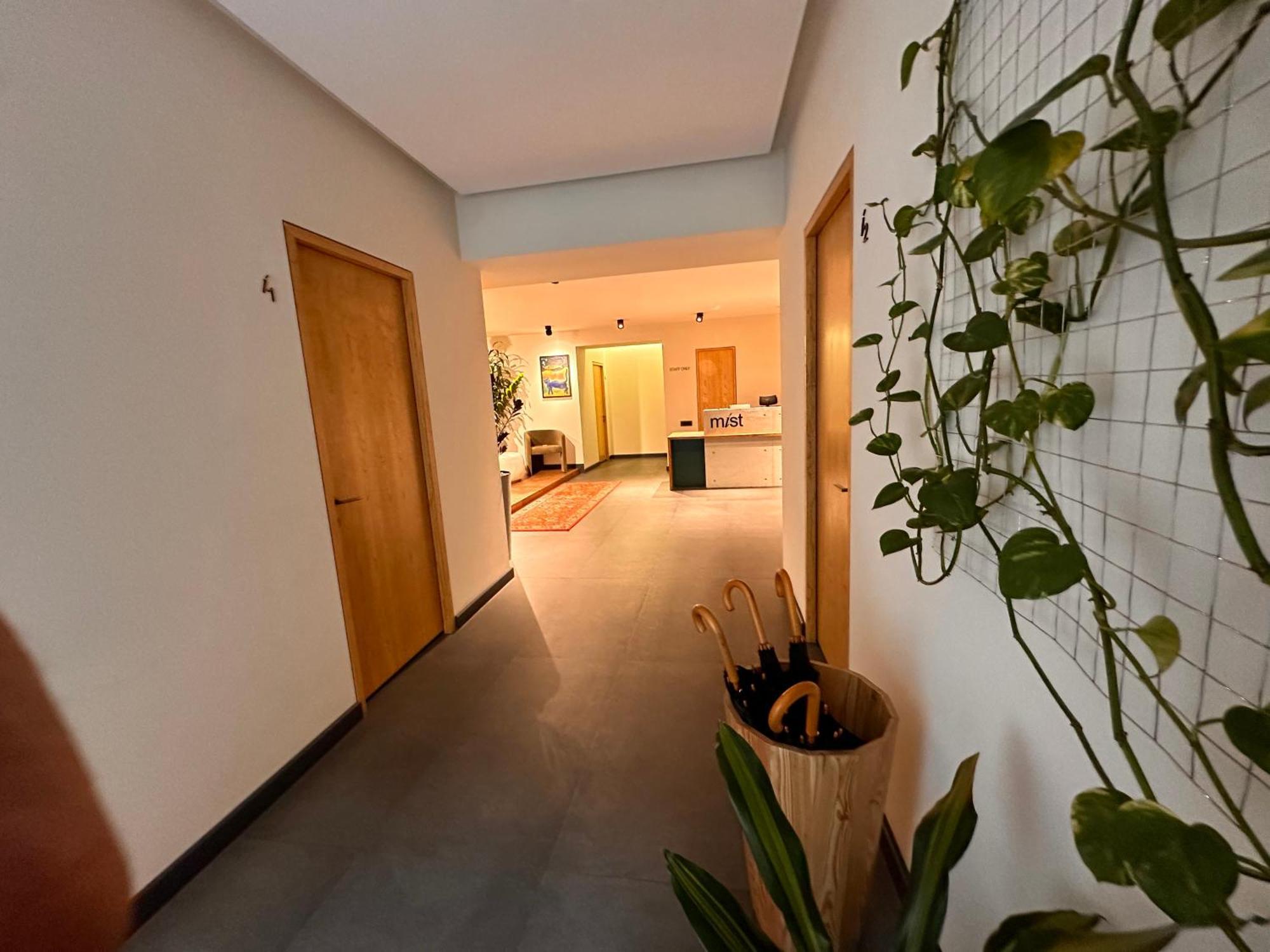Mist Boutique Hotel Erivan Exterior foto